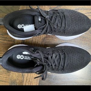 NIKE React Infinity Flynit Sneakers